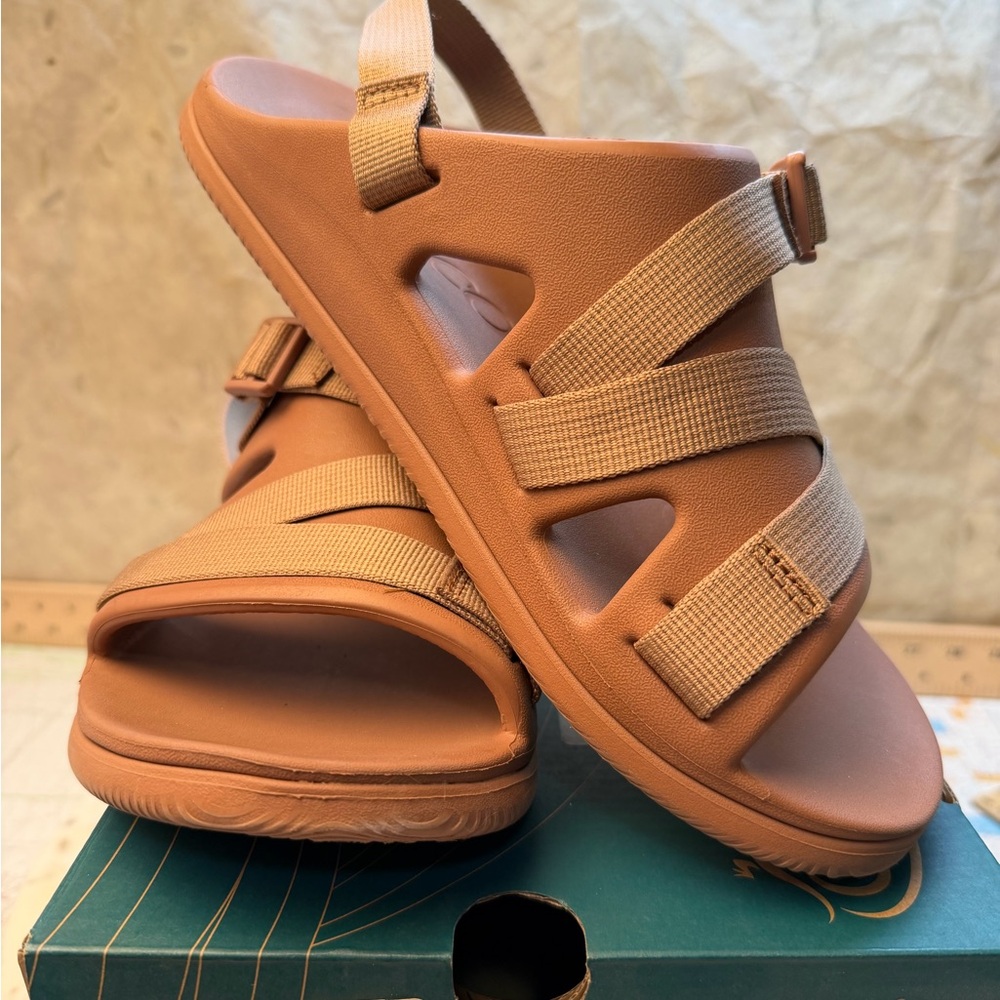 Chaco Chillingos woman’s size 10 slide sandal